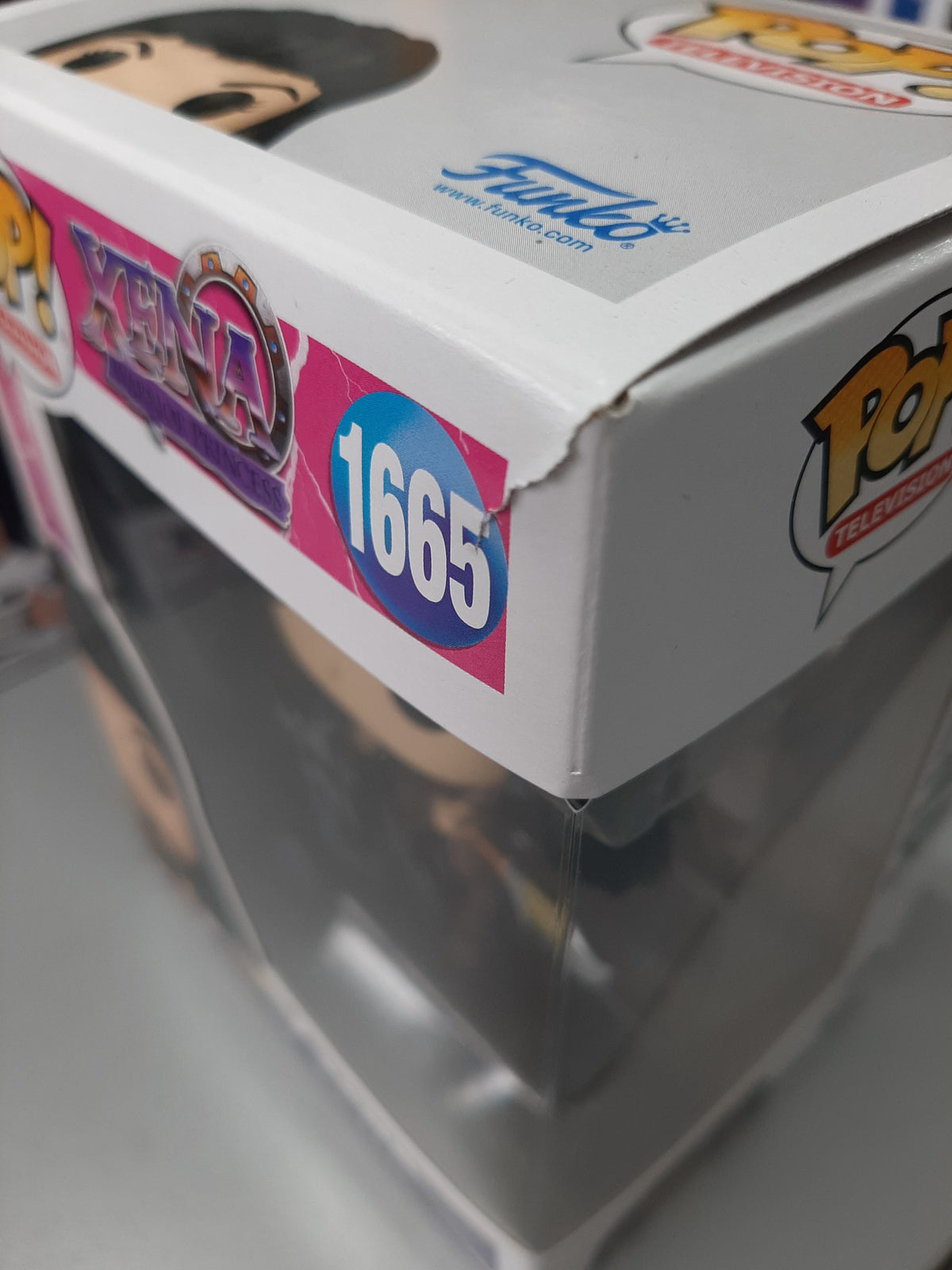 FUNKO POP!: Xena - Xena with Spear - Light Box Damage