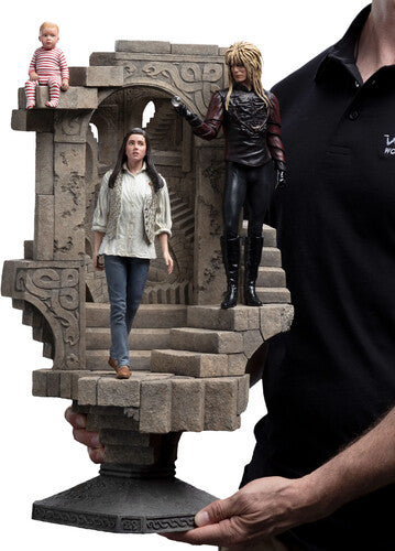 WETA Workshop Limited Edition Polystone - Labyrinth (1986) - Sarah &amp; Jareth in the Illusionary Maze 1:6 Scale Statue