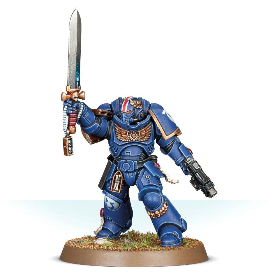 Warhammer 40K: S/M PRIMARIS LIEUTENANT WITH POWER SWORD